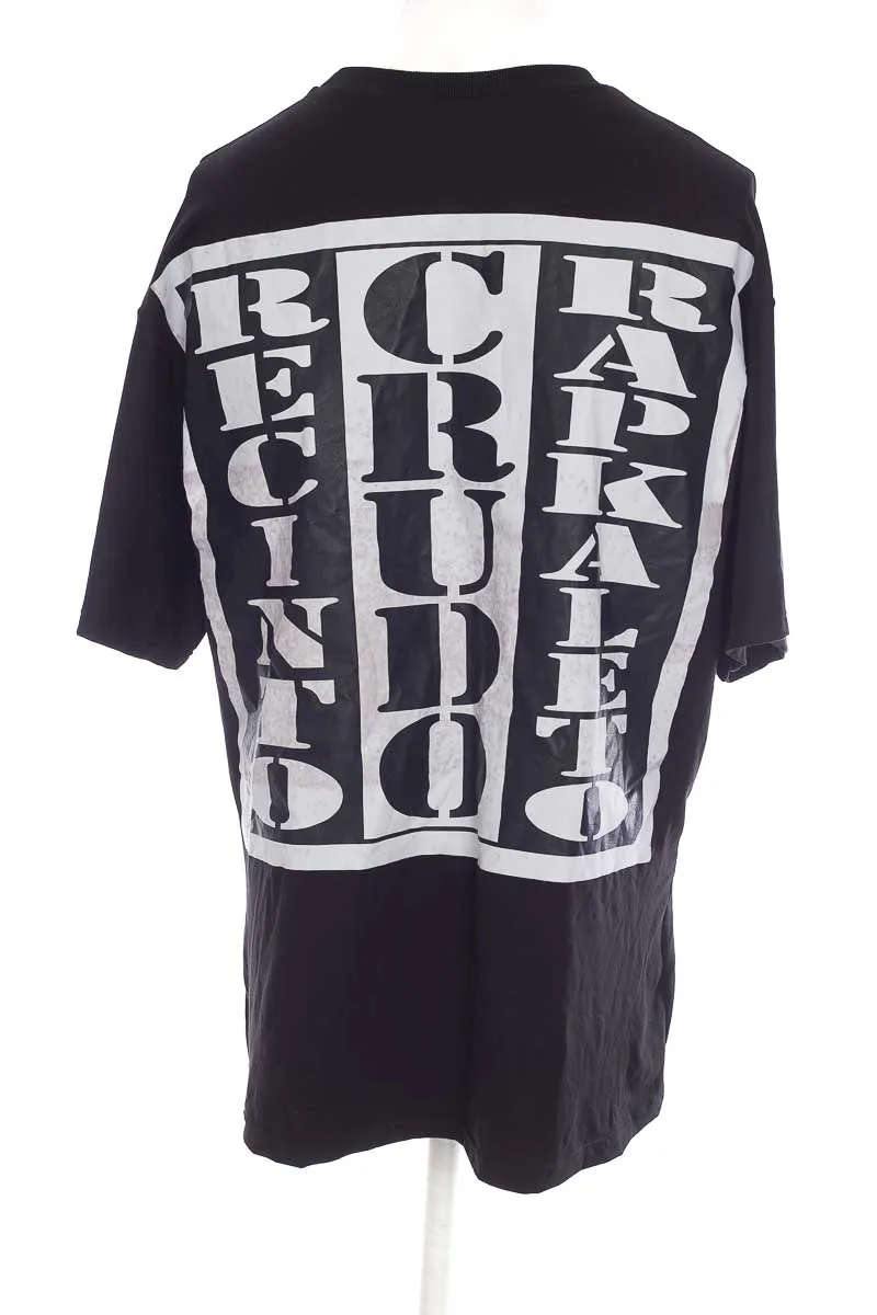 CAMISETA COLOR NEGRO  CLOSEANDO
