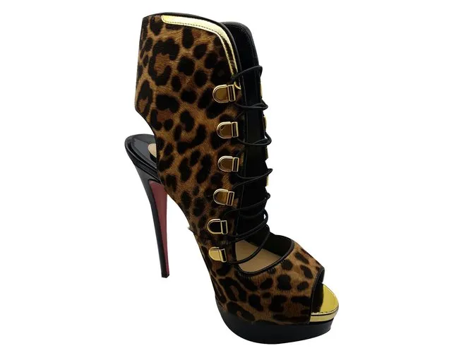 Christian Louboutin Pony troubida 150 Jaguar Estampado de leopardo 
