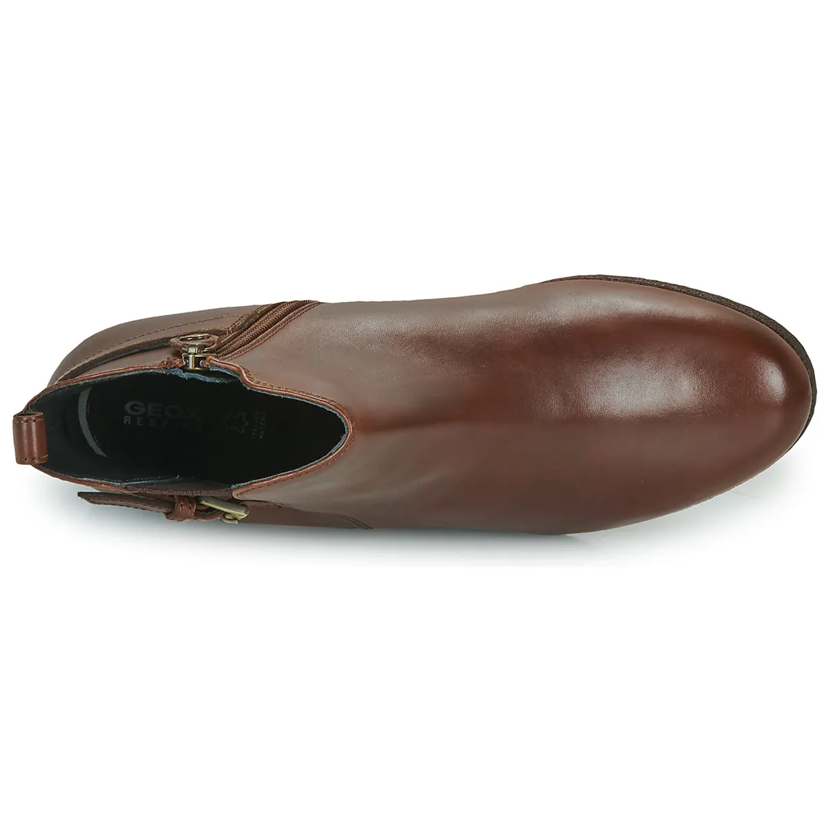 D ANYLLA WEDGE C