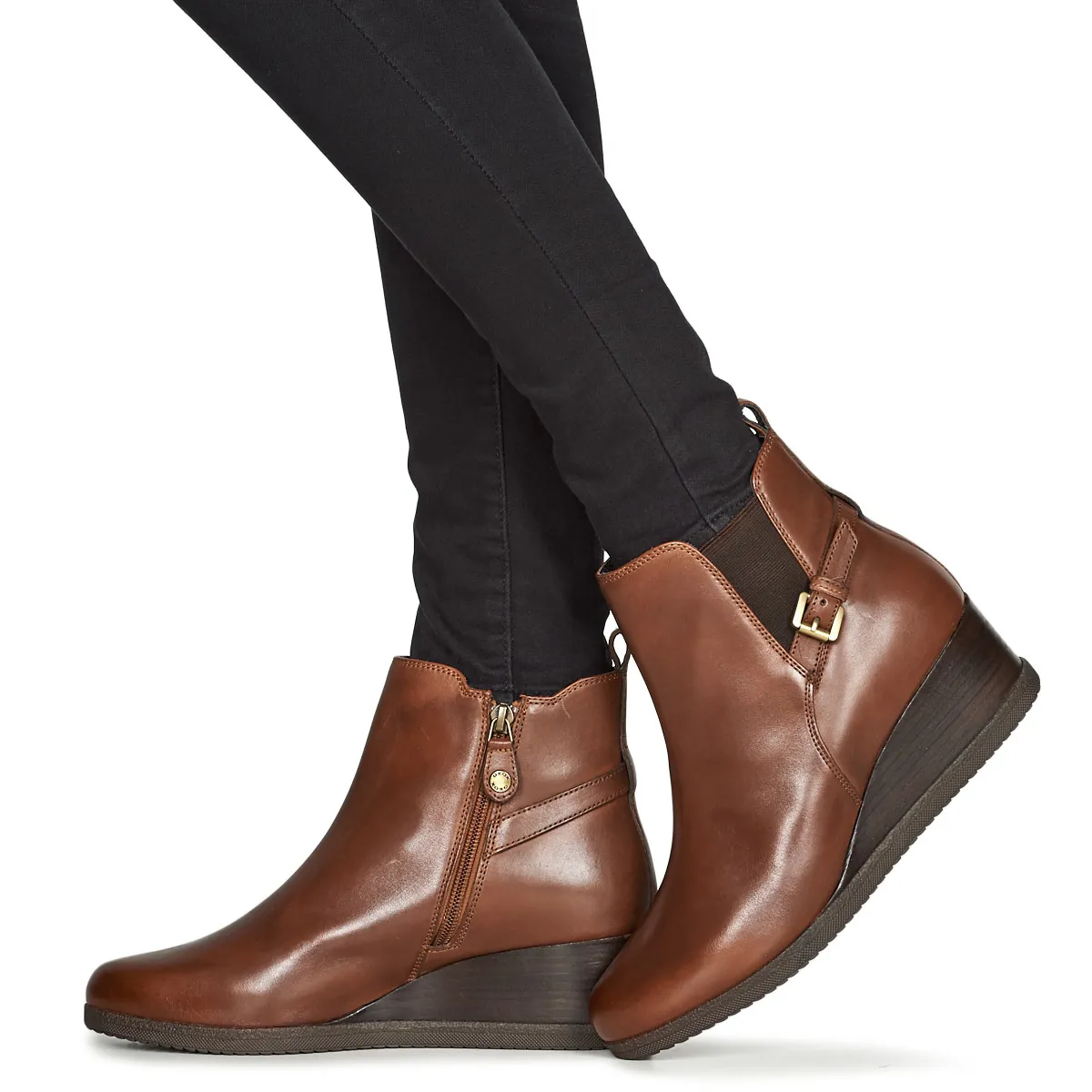 D ANYLLA WEDGE C