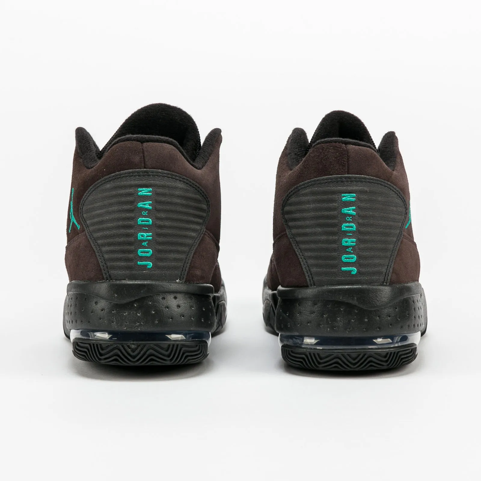 Jordan Jordan Max Aura 2