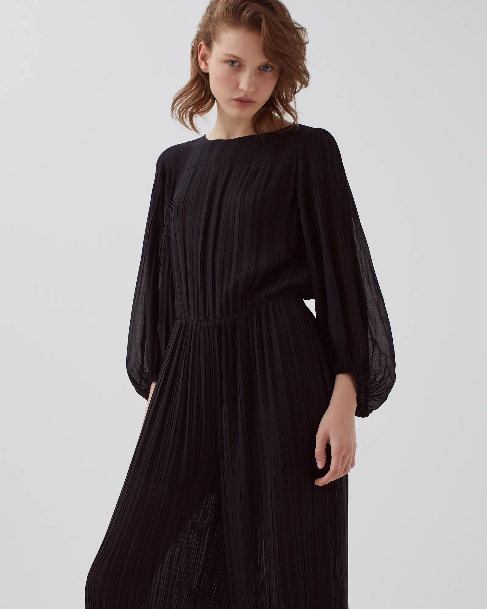 Mono plisado fluido black beauty