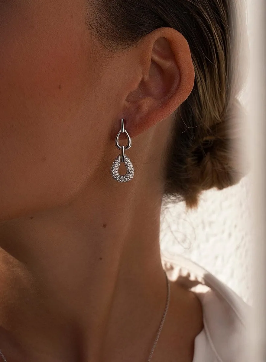 Pendientes originales diseo de doble óvalo y circonitas