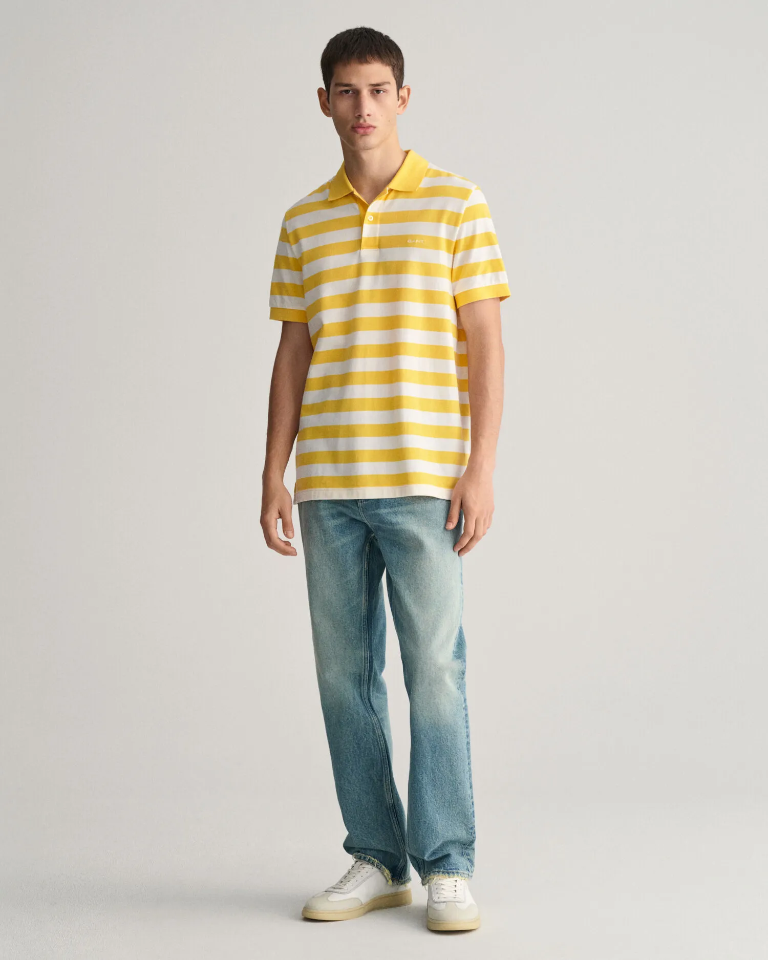 Polo de piqué a rayas anchas