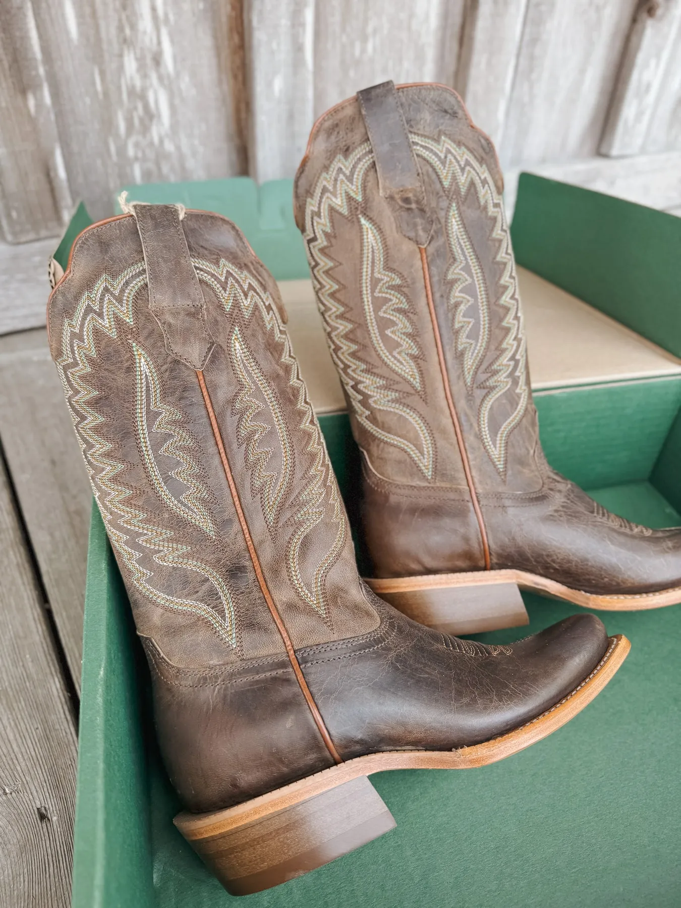WOMEN'S R. WATSON MAD BROWN GOAT BOATS