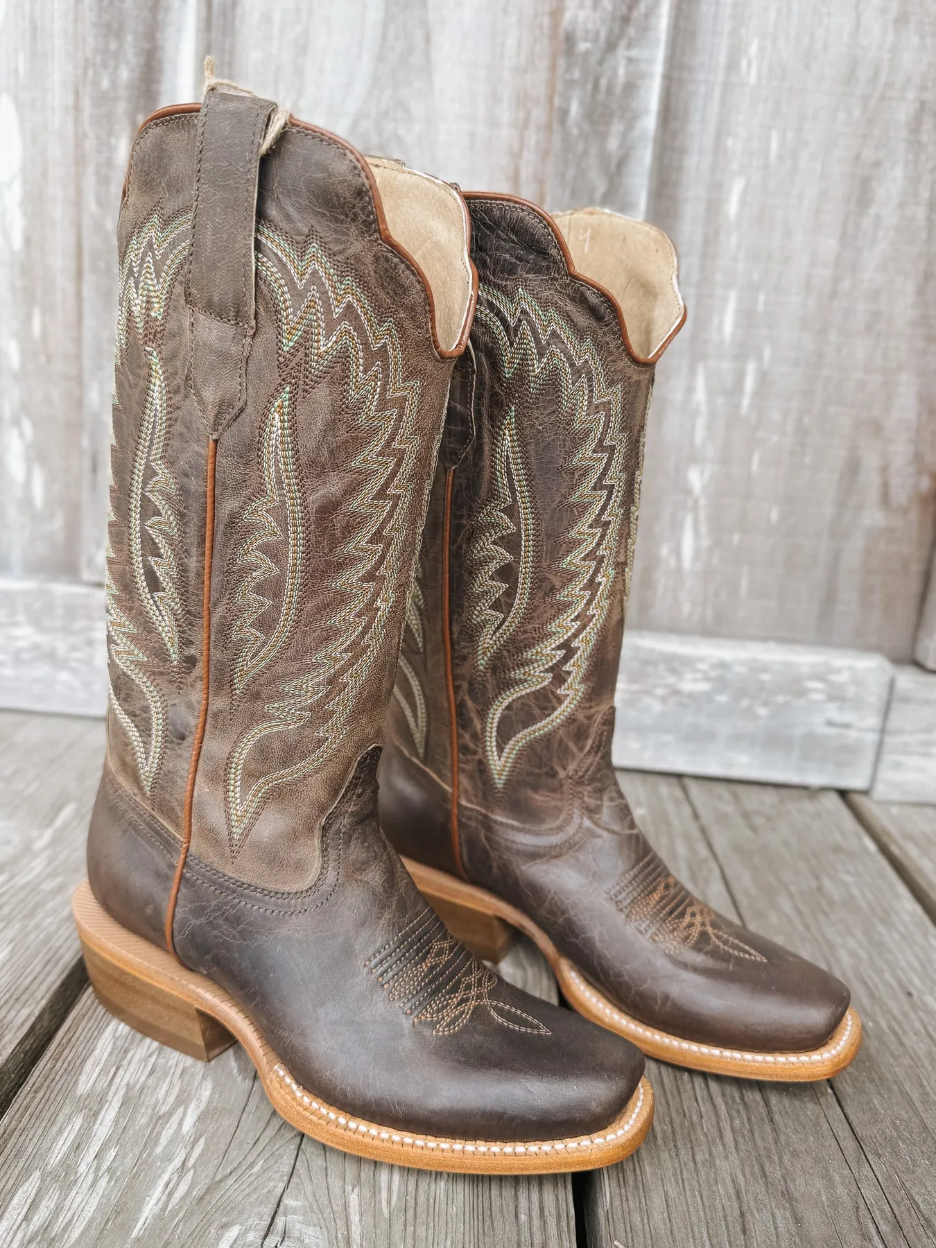 WOMEN'S R. WATSON MAD BROWN GOAT BOATS