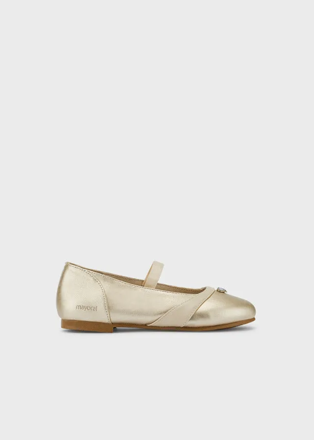 ZAPATO NIA MAYORAL ORO 43345
