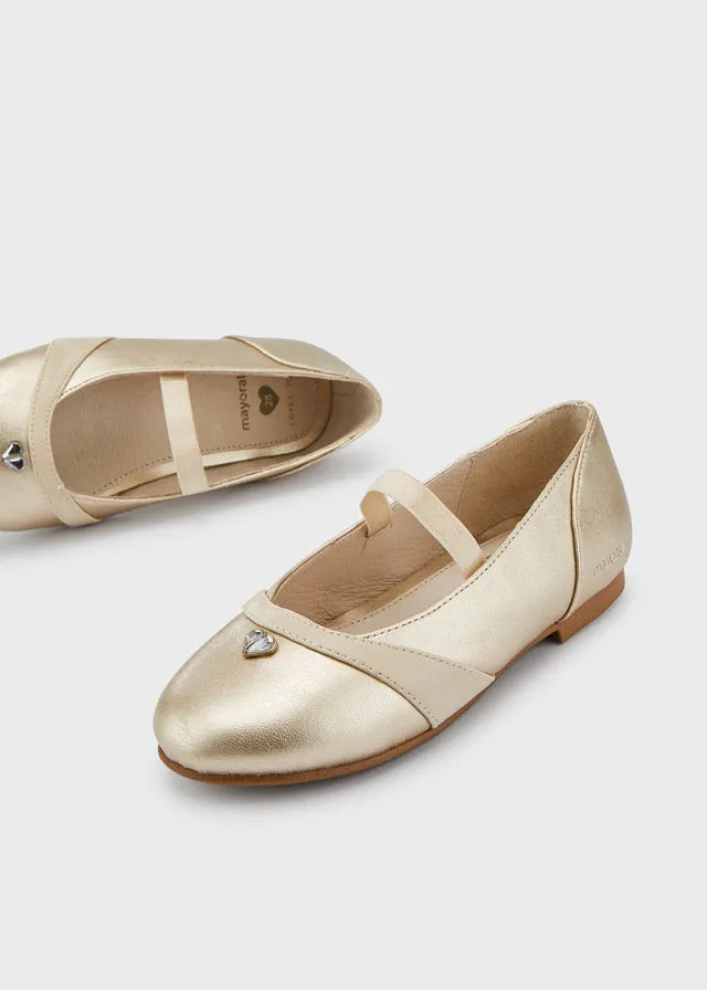 ZAPATO NIA MAYORAL ORO 43345