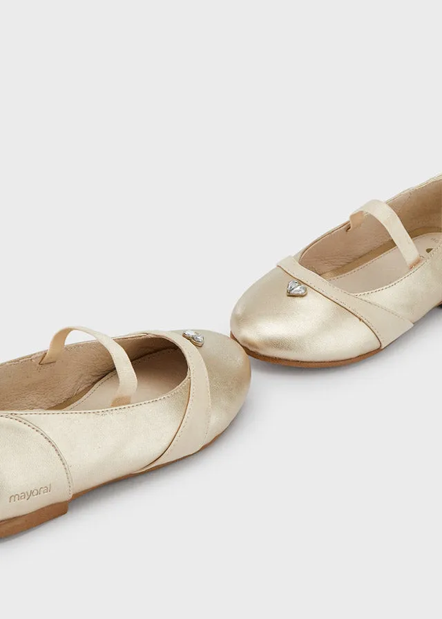 ZAPATO NIA MAYORAL ORO 43345